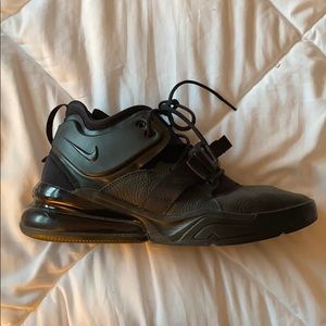 Nike Air Force 270 triple black